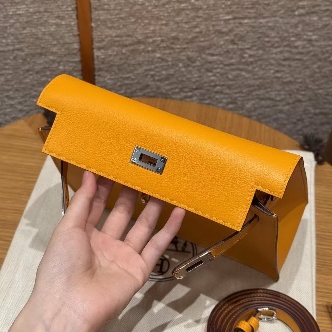 Hermes Kelly Danse 22 Bag Handmade In Evercolor Calfskin Leather Silver Hardware 9V Janne D’Or - Image 10