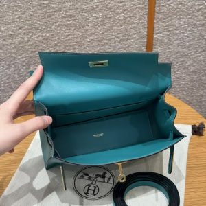Hermes Kelly Danse 22 Bag Handmade In Swift Calfskin Leather Gold Hardware 7F Blue Paon - Image 15