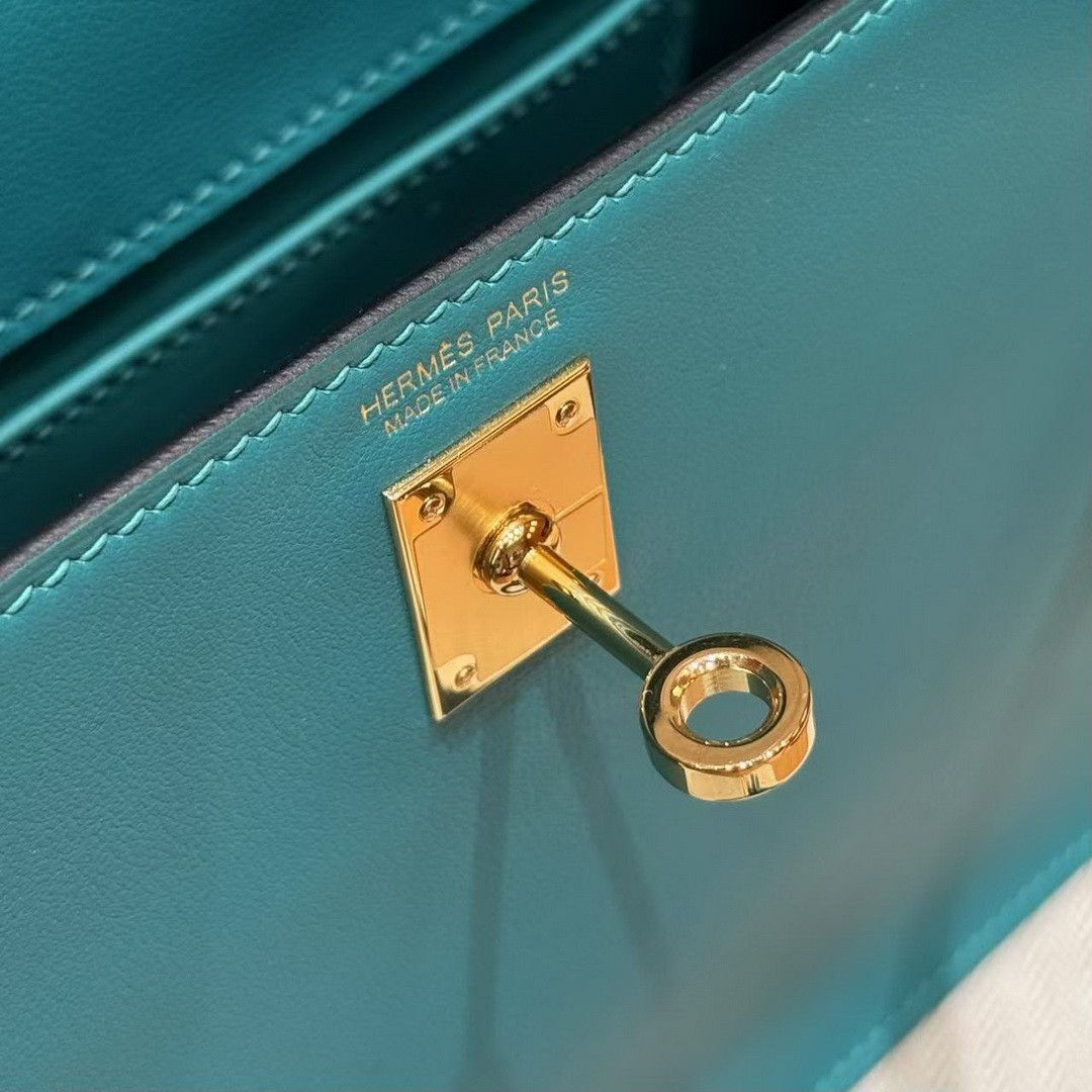 Hermes Kelly Danse 22 Bag Handmade In Swift Calfskin Leather Gold Hardware 7F Blue Paon - Image 9