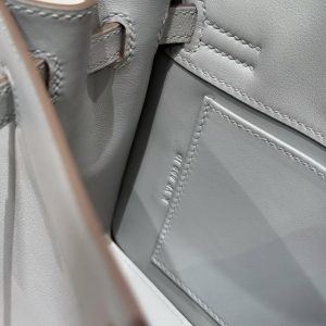 Hermes Kelly Danse 22 Bag Handmade In Swift Calfskin Leather Gold Hardware 80 Pearl Gray - Image 22