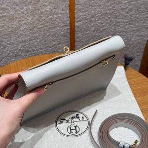 Hermes Kelly Danse 22 Bag Handmade In Swift Calfskin Leather Gold Hardware 80 Pearl Gray - Image 20