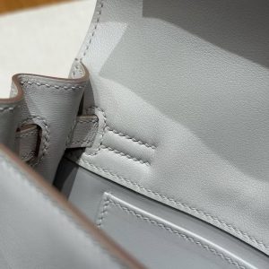 Hermes Kelly Danse 22 Bag Handmade In Swift Calfskin Leather Gold Hardware 80 Pearl Gray - Image 15