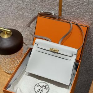 Hermes Kelly Danse 22 Bag Handmade In Swift Calfskin Leather Gold Hardware 80 Pearl Gray - Image 11