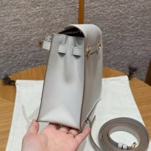 Hermes Kelly Danse 22 Bag Handmade In Swift Calfskin Leather Gold Hardware 80 Pearl Gray - Image 9