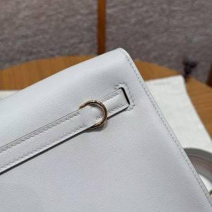 Hermes Kelly Danse 22 Bag Handmade In Swift Calfskin Leather Gold Hardware 80 Pearl Gray - Image 8