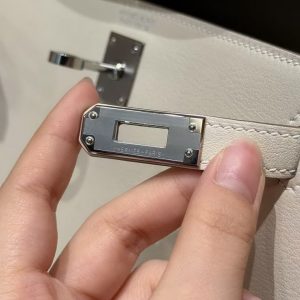 Hermes Kelly Danse 22 Bag Handmade In Swift Calfskin Leather Silver Hardware 10 Craie - Image 14