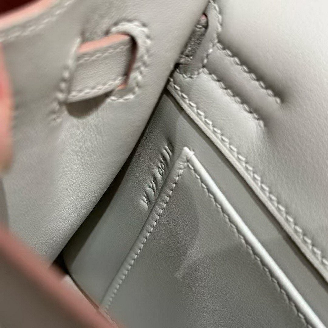 Hermes Kelly Danse 22 Bag Handmade In Swift Calfskin Leather Silver Hardware M4 Gris Pale - Image 10