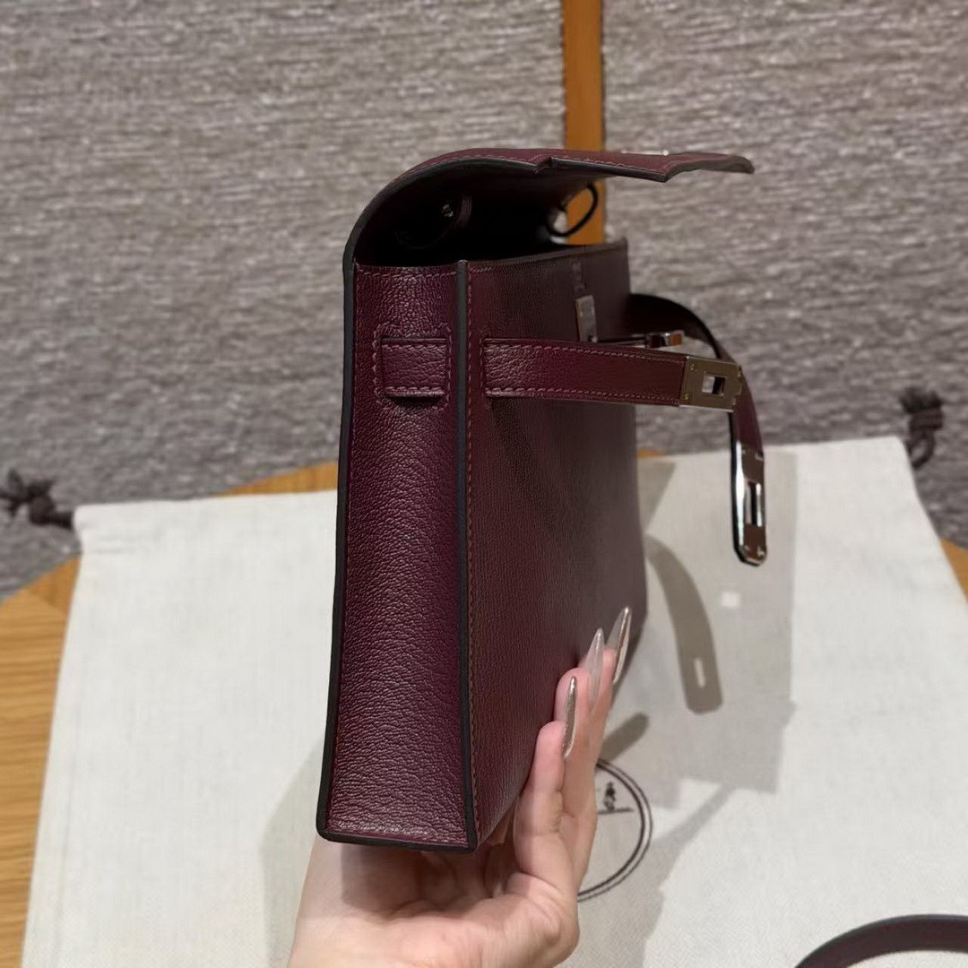 Hermes Kelly Elan Handmade In Chèvre Leather Silver Hardware 57 Bordeaux - Image 12