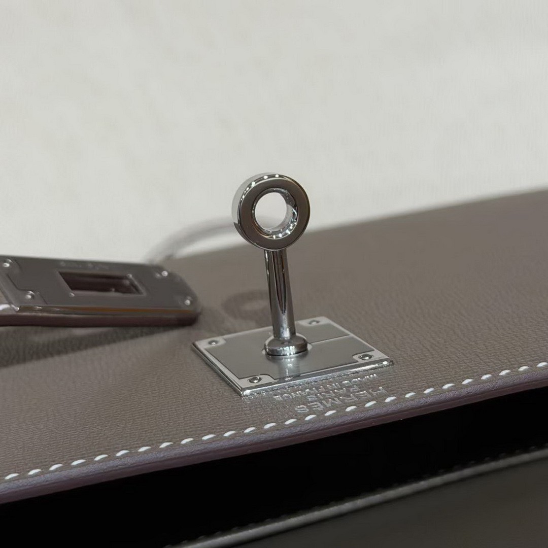 Hermes Kelly Elan Handmade In Madame Calfskin Leather Silver Hardware 18 Etoupe - Image 6