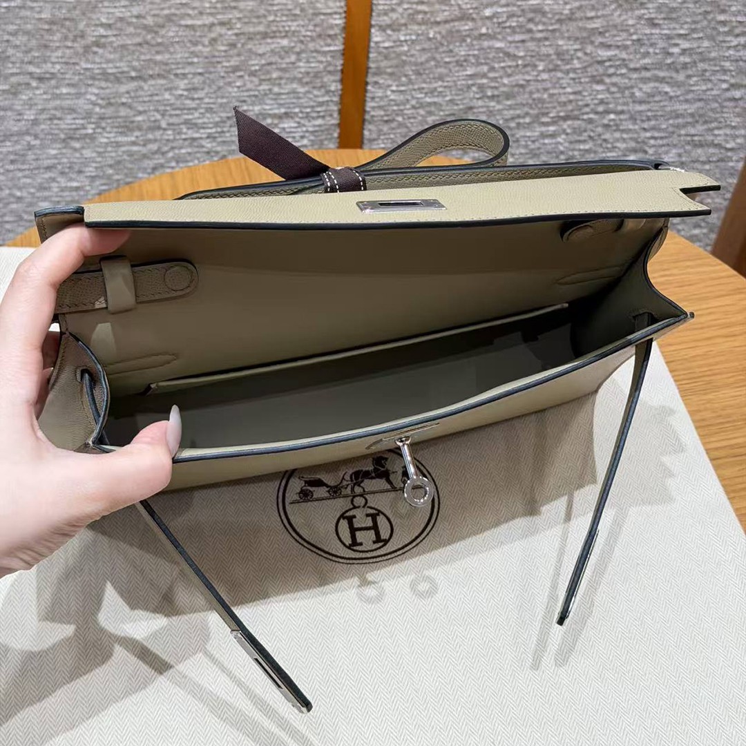 Hermes Kelly Elan Handmade In Madame Calfskin Leather Silver Hardware S2 Trench - Image 19