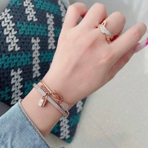 Alternative view of Hermes Kelly Gavroche Ring Rose Gold H222618B 00049
