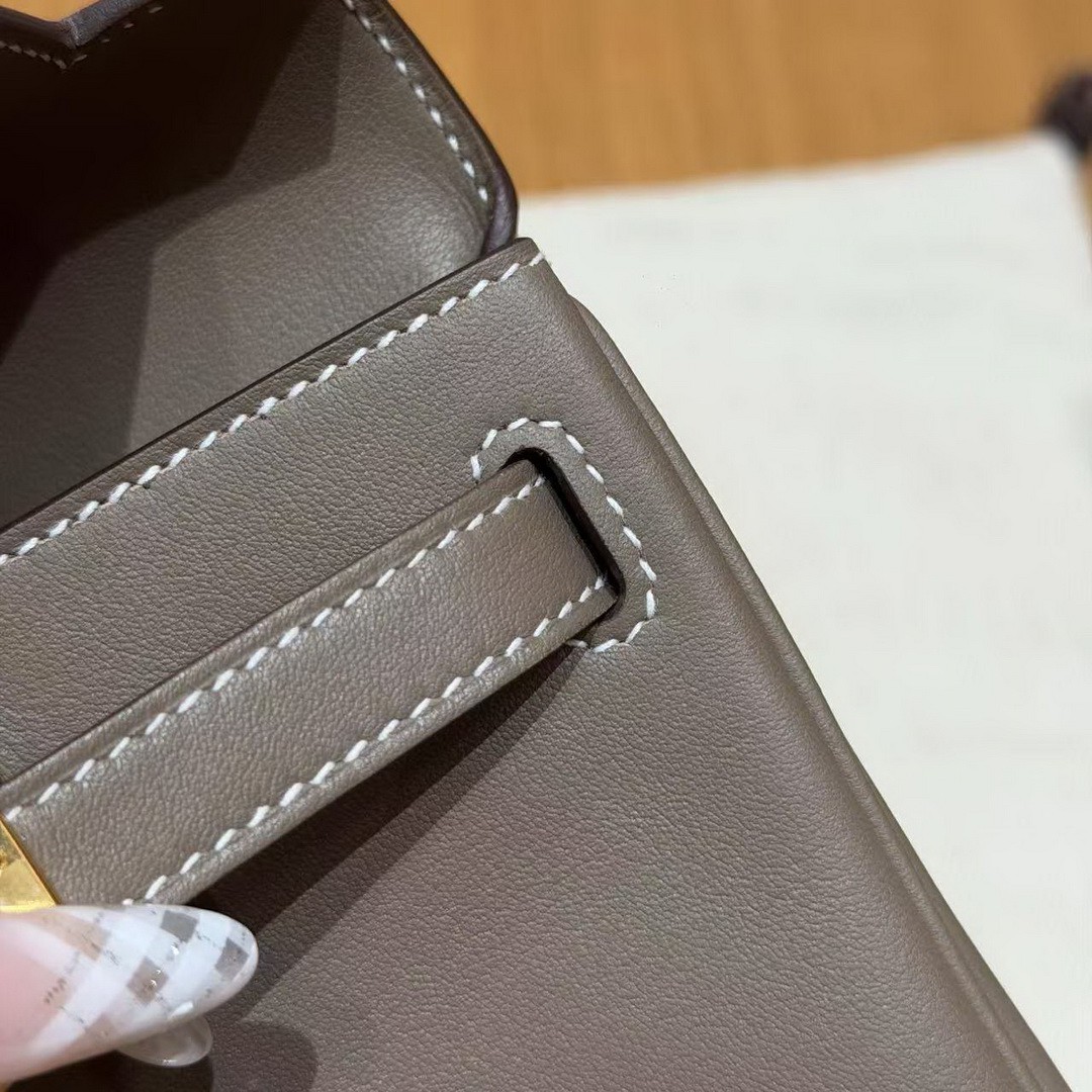 Hermes Kelly Jump Backpack Handmade In Swift Calfskin Leather Gold Hardware 18 Etoupe - Image 8