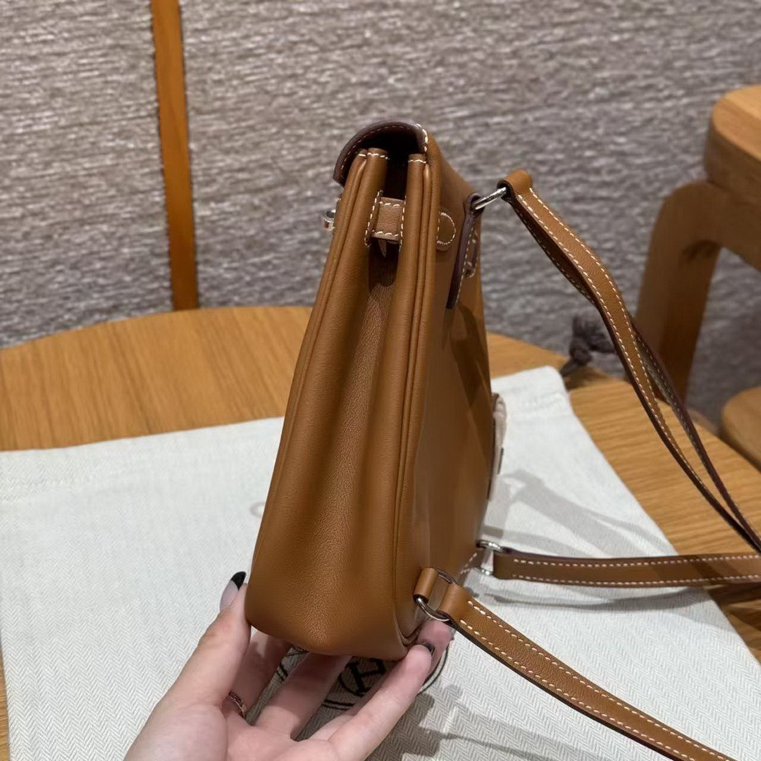 Hermes Kelly Jump Backpack Handmade In Swift Calfskin Leather Silver Hardware 37 Gold - Image 16