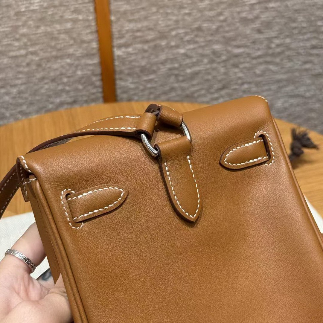 Hermes Kelly Jump Backpack Handmade In Swift Calfskin Leather Silver Hardware 37 Gold - Image 12