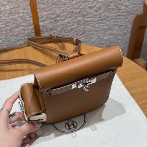 Hermes Kelly Jump Backpack Handmade In Swift Calfskin Leather Silver Hardware 37 Gold - Image 6