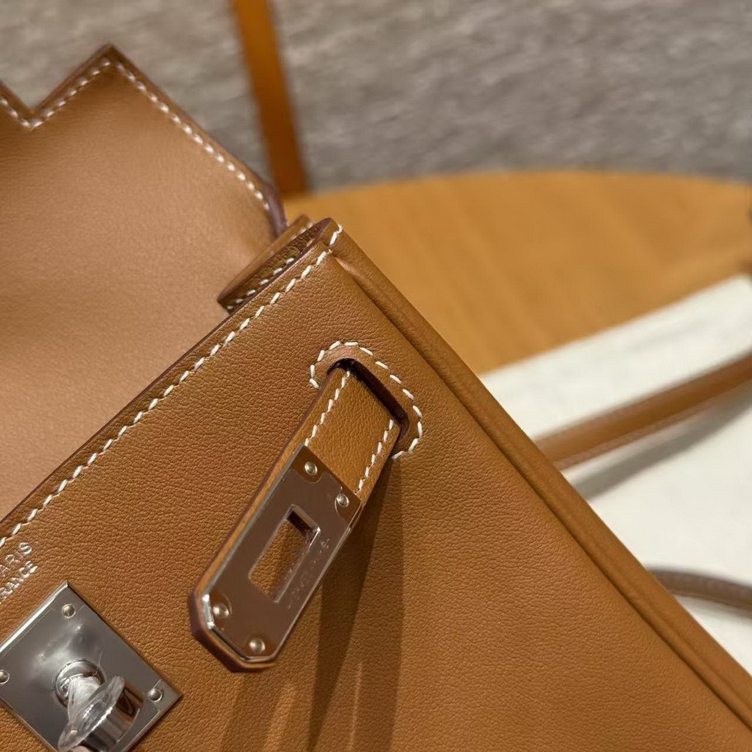 Hermes Kelly Jump Backpack Handmade In Swift Calfskin Leather Silver Hardware 37 Gold - Image 5