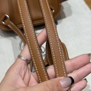 Hermes Kelly Jump Backpack Handmade In Swift Calfskin Leather Silver Hardware 37 Gold - Image 3