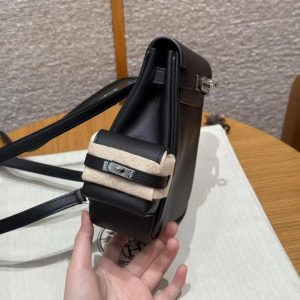 Hermes Kelly Jump Backpack Handmade In Swift Calfskin Leather Silver Hardware 89 Noir - Image 2