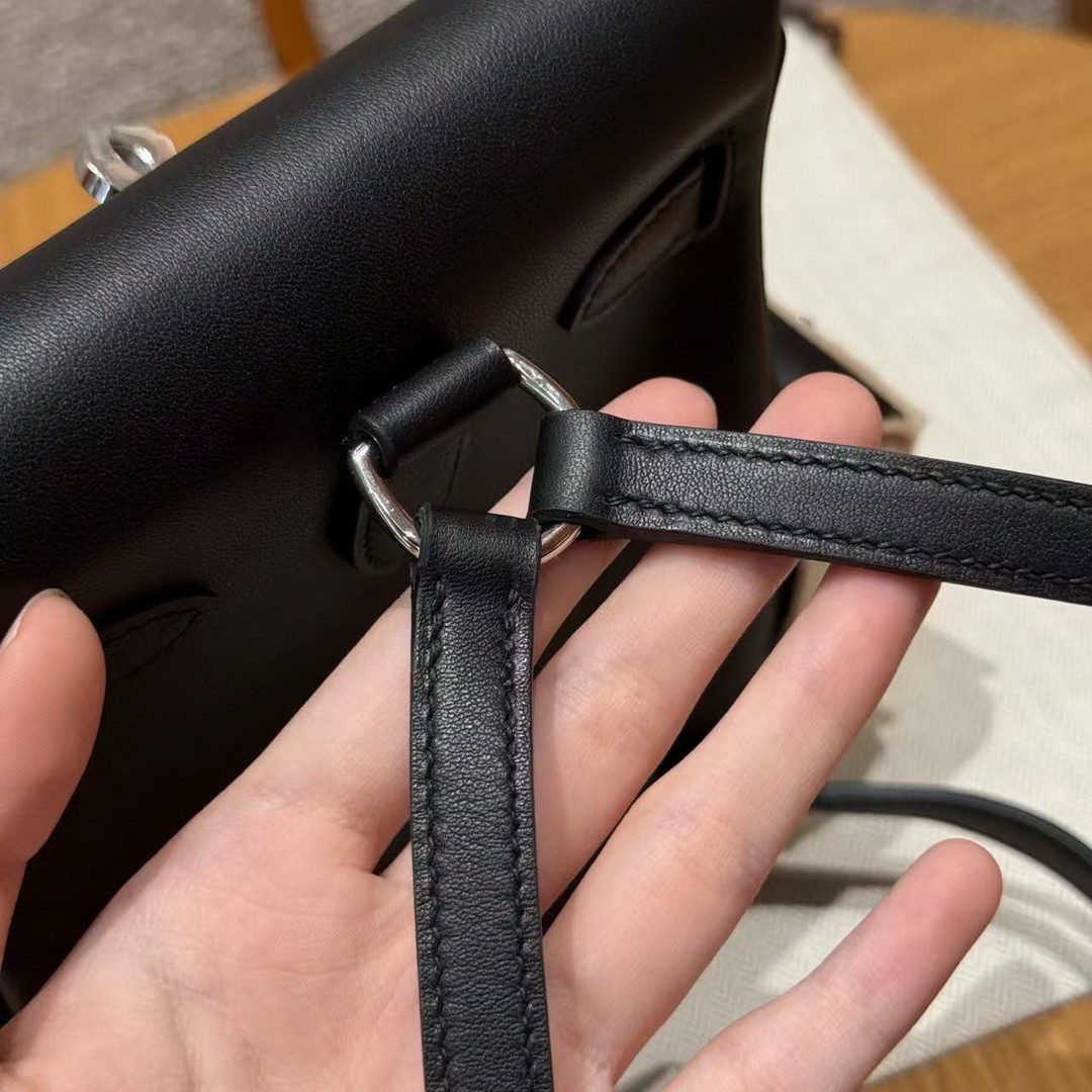 Hermes Kelly Jump Backpack Handmade In Swift Calfskin Leather Silver Hardware 89 Noir - Image 5