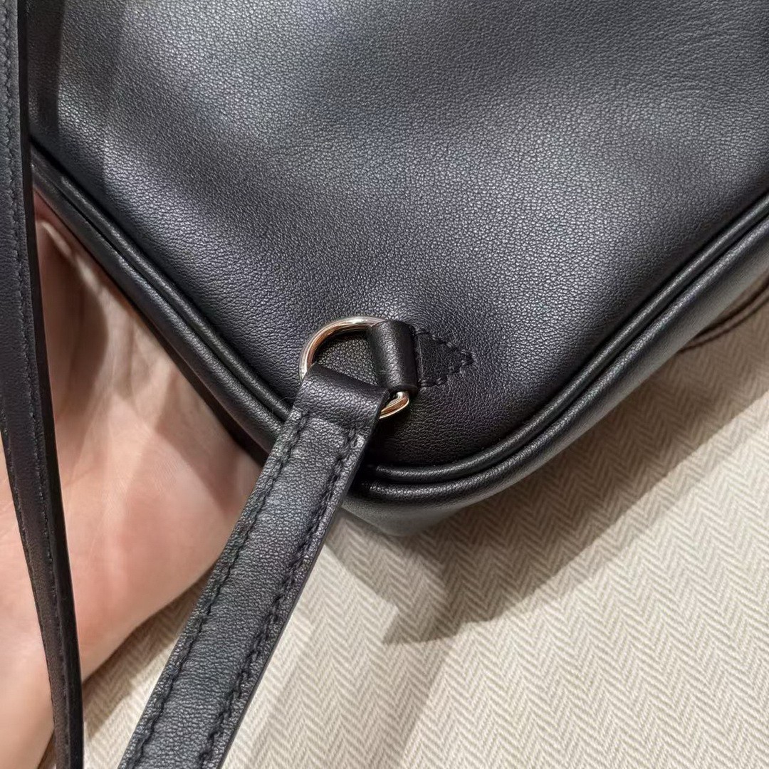 Hermes Kelly Jump Backpack Handmade In Swift Calfskin Leather Silver Hardware 89 Noir - Image 4