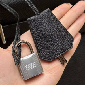 Hermes Kelly Maxi 42 Bag Handmade In Togo Calfskin Leather Silver Hardware 89 Noir - Image 7