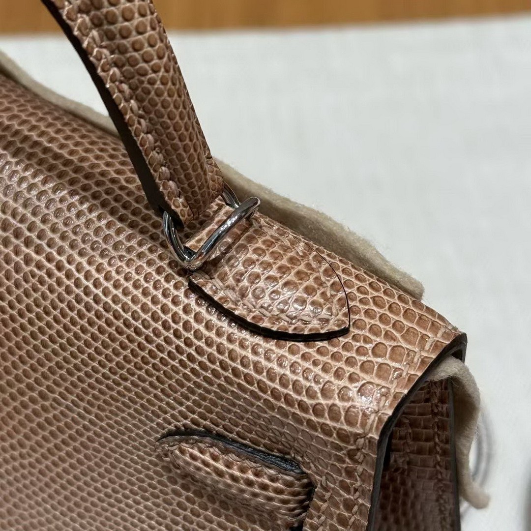 Hermes Kelly Mini 2 19 CM Bag Handmade In Lizard Leather from South Africa Silver Hardware 0M Chai - Image 15