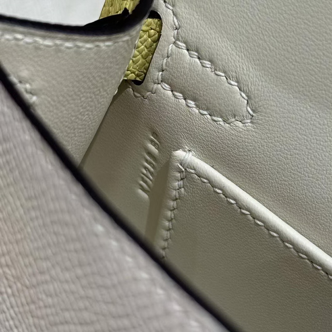Hermes Kelly Mini 2 19 CM Bag Handmade In Epsom Calfskin Leather Gold Hardware 10 Craie 9R Lime - Image 17