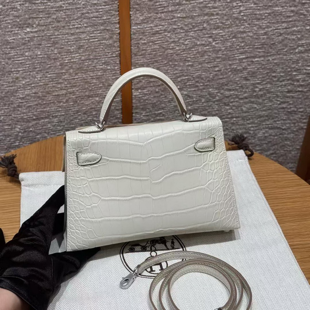 Hermes Kelly Mini 2 19 CM Bag Handmade In Matte Alligator Leather from Mississippi Silver Hardware 10 Craie - Image 2