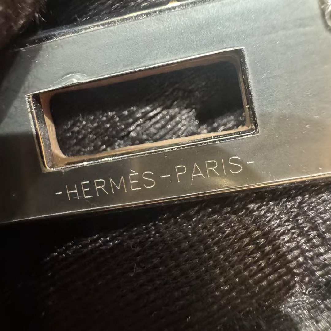 Hermes Kelly Mini 2 19 CM Bag Handmade In Matte Alligator Leather from Mississippi Silver Hardware 10 Craie - Image 15