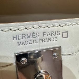 Hermes Kelly Mini 2 19 CM Bag Handmade In Matte Alligator Leather from Mississippi Silver Hardware 10 Craie - Image 14