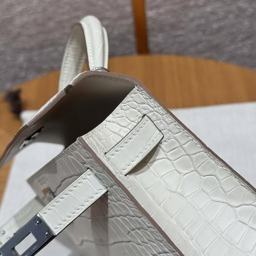 Hermes Kelly Mini 2 19 CM Bag Handmade In Matte Alligator Leather from Mississippi Silver Hardware 10 Craie - Image 3