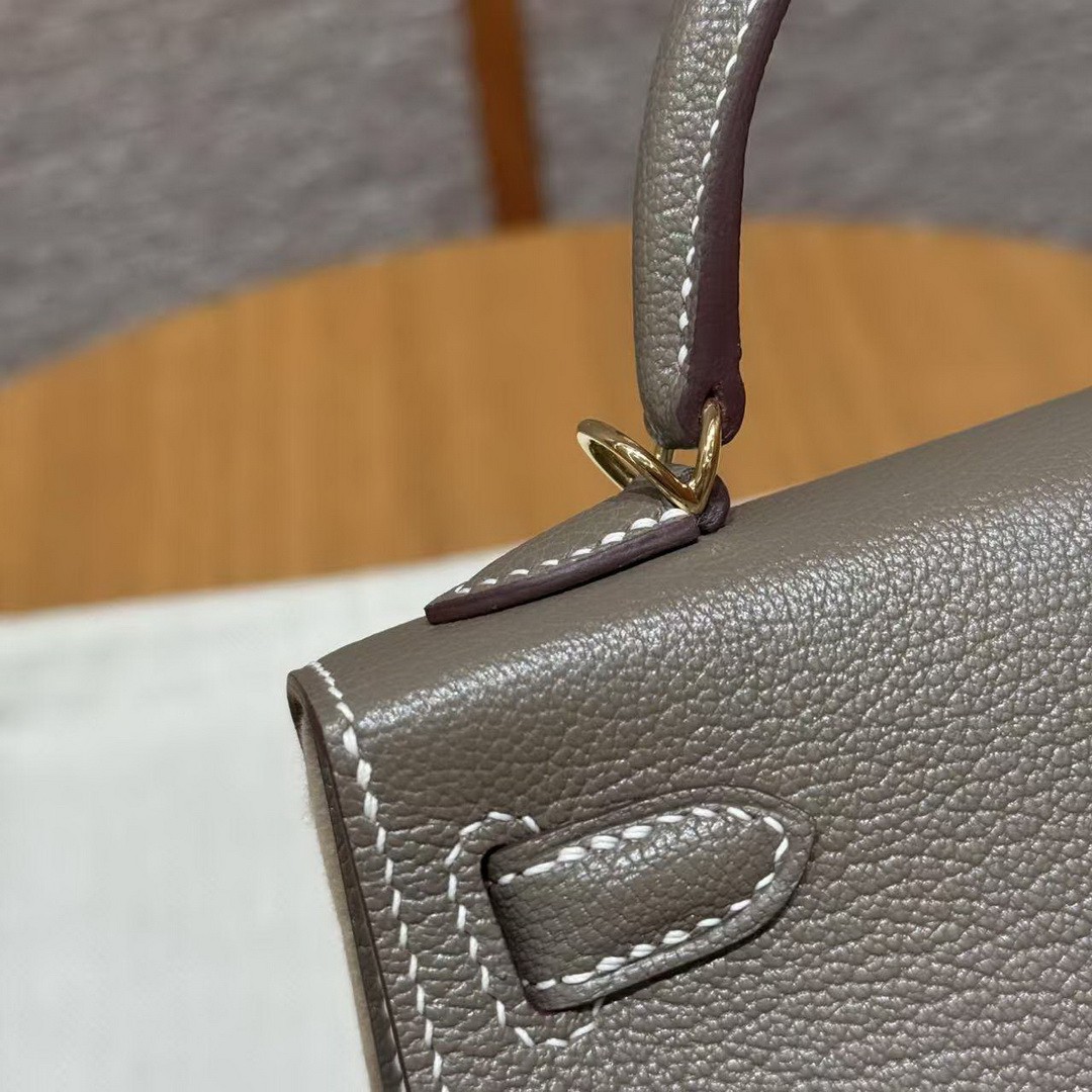 Hermes Kelly Mini 2 19 CM Bag Handmade In Chèvre Calfskin Leather Gold Hardware 18 Etoupe - Image 6