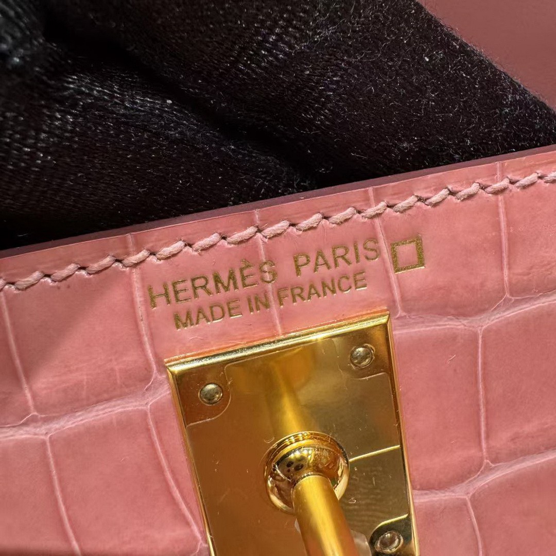 Hermes Kelly Mini 2 19 CM Bag Handmade In Bright American Alligator Leather Gold Hardware 1Q Rose Confetti - Image 12