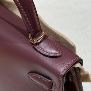 Hermes Kelly Mini 2 19 CM Bag Handmade In Box Calfskin Leather Gold Hardware 57 Bordeaux - Image 8