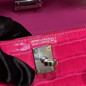 Hermes Kelly Mini 2 19 CM Bag Handmade In Alligator Leather From Mississippi Silver Hardware 5J Fushsia - Image 25