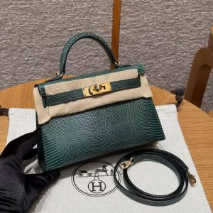 Hermes Kelly Mini 2 19 CM Bag Handmade In Lizard Leather From South Africa Gold Hardware 60 Vert Pochette