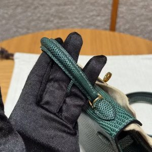 Hermes Kelly Mini 2 19 CM Bag Handmade In Lizard Leather From South Africa Gold Hardware 60 Vert Pochette - Image 8