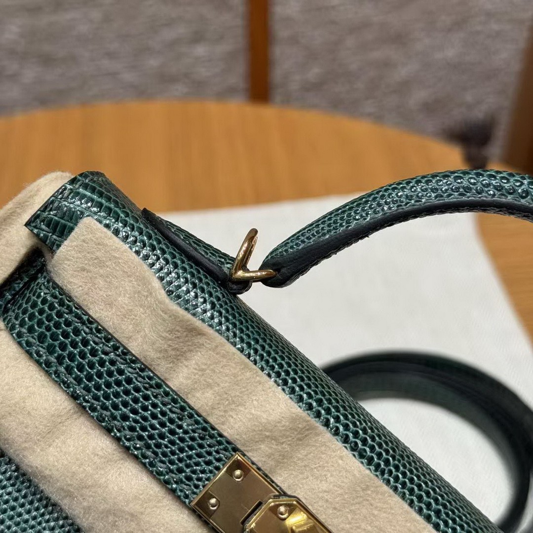Hermes Kelly Mini 2 19 CM Bag Handmade In Lizard Leather From South Africa Gold Hardware 60 Vert Pochette - Image 6
