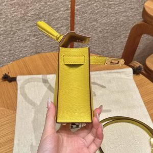 Hermes Kelly Mini 2 19 CM Bag Handmade In Chèvre Calfskin Leather Gold Hardware 9o Jaune Naples - Image 4