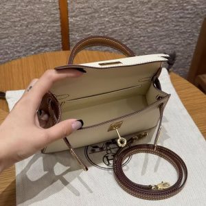 Hermes Kelly Mini 2 19 CM Bag Handmade In Epsom Calfskin Leather Gold Hardware I2 Nata 37 Gold - Image 17