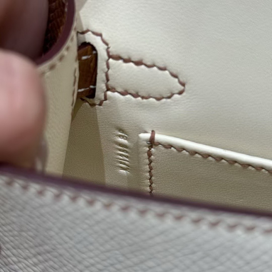 Hermes Kelly Mini 2 19 CM Bag Handmade In Epsom Calfskin Leather Gold Hardware I2 Nata 37 Gold - Image 15