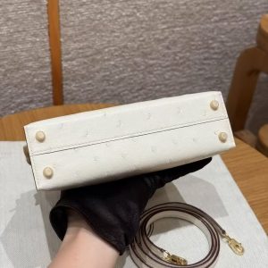 Hermes Kelly Mini 2 19 CM Bag Handmade In KK Ostrich Leather from South Africa Gold Hardware I2 Nata - Image 18