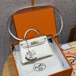 Hermes Kelly Mini 2 19 CM Bag Handmade In KK Ostrich Leather from South Africa Gold Hardware I2 Nata - Image 12