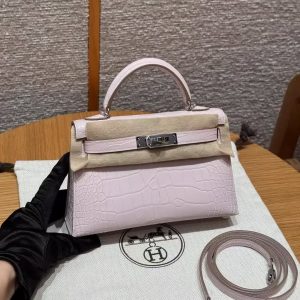 Hermes Kelly Mini 2 19CM Bag Handmade In Matte Alligator Leather from Mississippi Silver Hardware 09 Mauve Pale