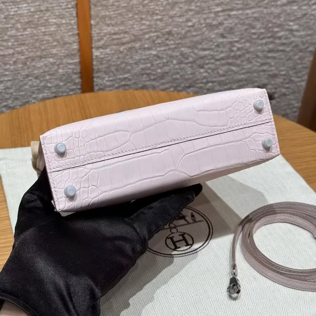 Hermes Kelly Mini 2 19CM Bag Handmade In Matte Alligator Leather from Mississippi Silver Hardware 09 Mauve Pale - Image 17