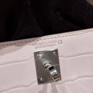 Hermes Kelly Mini 2 19CM Bag Handmade In Matte Alligator Leather from Mississippi Silver Hardware 09 Mauve Pale - Image 15