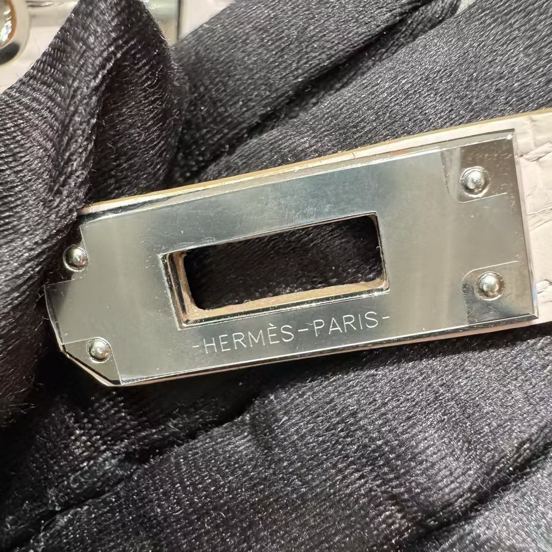 Hermes Kelly Mini 2 19CM Bag Handmade In Matte Alligator Leather from Mississippi Silver Hardware 09 Mauve Pale - Image 14