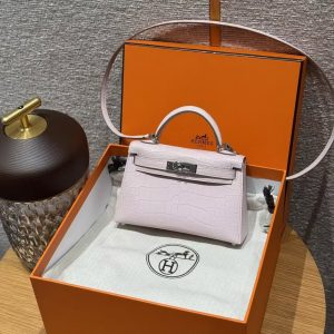 Hermes Kelly Mini 2 19CM Bag Handmade In Matte Alligator Leather from Mississippi Silver Hardware 09 Mauve Pale - Image 11