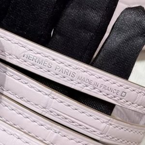 Hermes Kelly Mini 2 19CM Bag Handmade In Matte Alligator Leather from Mississippi Silver Hardware 09 Mauve Pale - Image 4