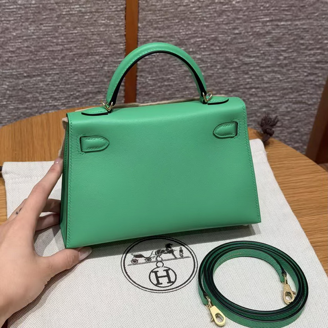 Hermes Kelly Mini 2 19CM Bag Handmade In Swift Calfskin Leather Gold Hardware 0T Vert Comics - Image 2